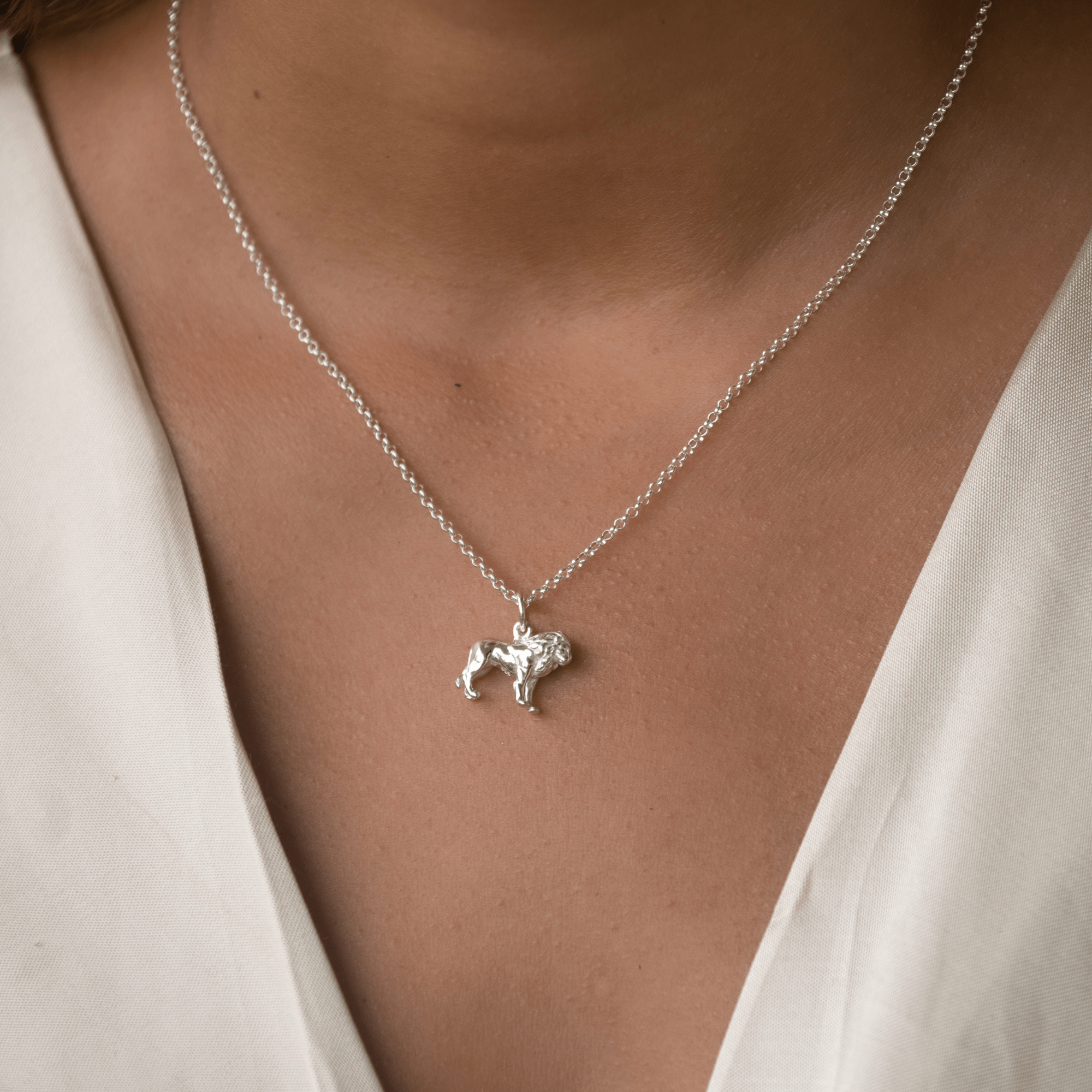 Silver chain 2025 with lion pendant